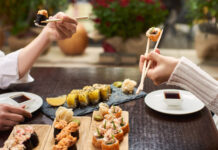 Quel restaurant sushi offre le meilleur équilibre entre qualité et prix ? Quel restaurant sushi offre le meilleur équilibre entre qualité et prix ?